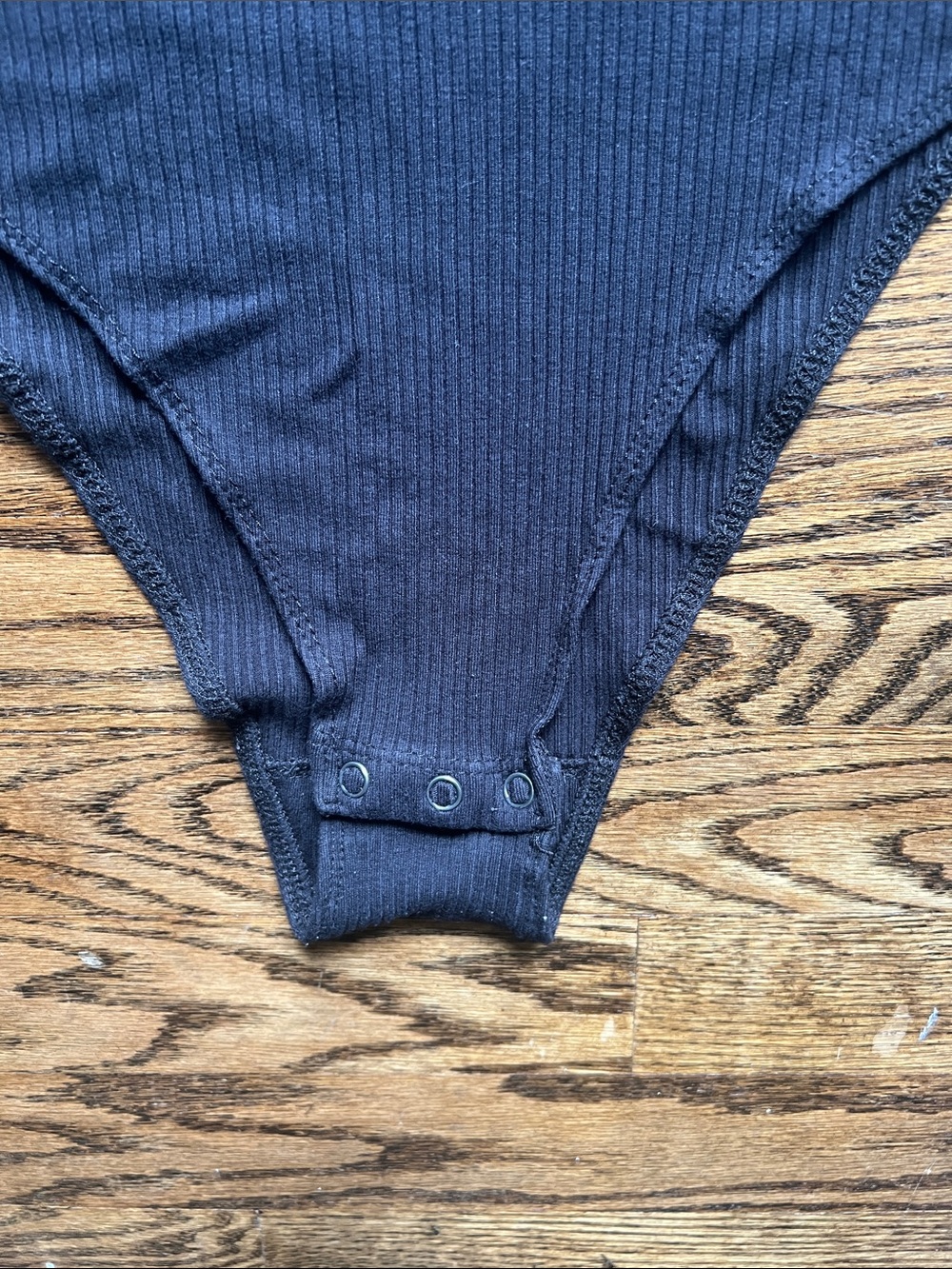 Abercrombie & Fitch Black Off-Shoulder Ribbed Bodysuit - Picture 4 of 4